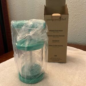 Pampered Chef - Whipped Cream Maker - New, Never Used - #1461 B2